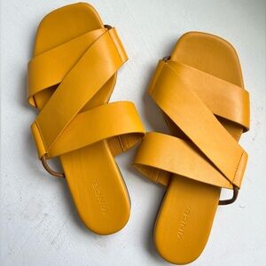 VINCE. Cross Strap Leather Slide Sandals Mustard Yellow Minimalist Size 7